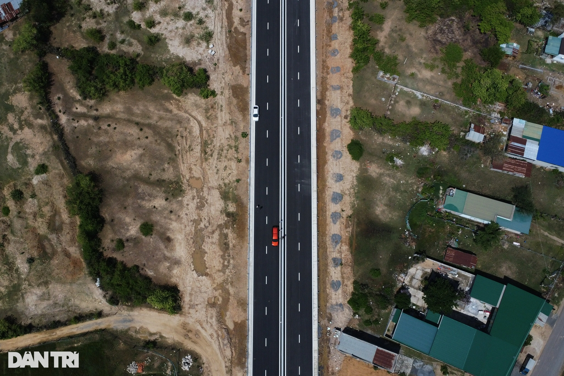 Diện mạo cao tốc Nha Trang - Cam Lâm trước ngày thông xe - 5 Diện mạo cao tốc Nha Trang - Cam Lâm trước ngày thông xe - 5