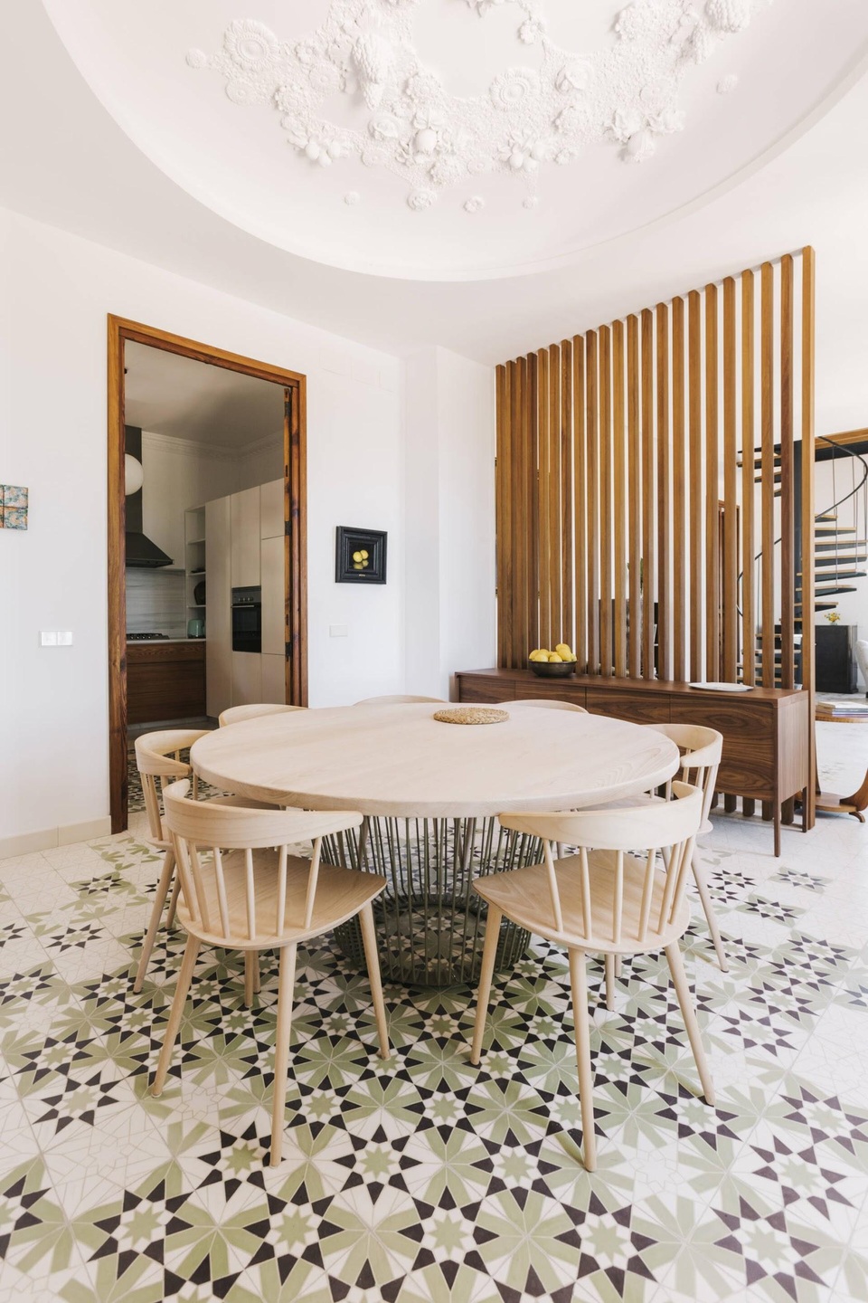 Ngôi nhà ở Tây Ban Nha nhưng lại mang đậm phong cách thiết kế Việt - 8