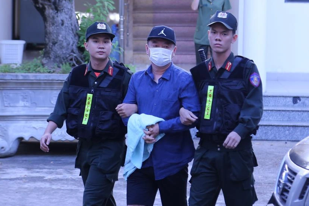 Nghi phạm cướp ngân hàng ở Hàn Quốc bị bắt tại Đà Nẵng - 1 Nghi phạm cướp ngân hàng ở Hàn Quốc bị bắt tại Đà Nẵng - 1
