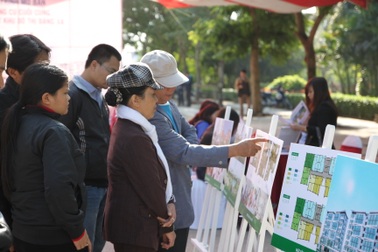 Địa ốc cuối năm: Dồn dập bung hàng, ồ ạt khuyến mại