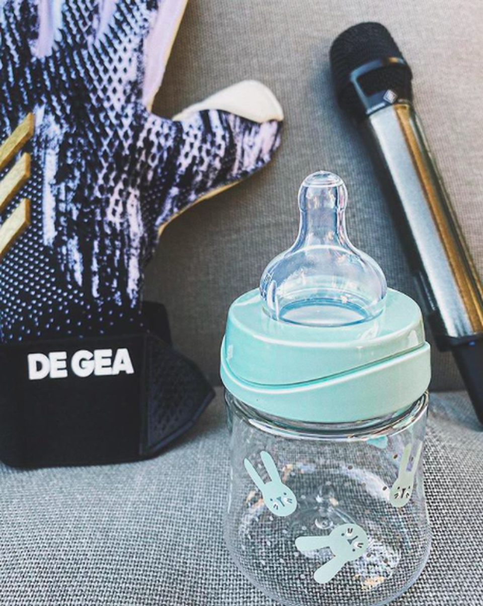 De Gea và bạn gái hạnh phúc chào đón con đầu lòng - 1 De Gea và bạn gái hạnh phúc chào đón con đầu lòng - 1