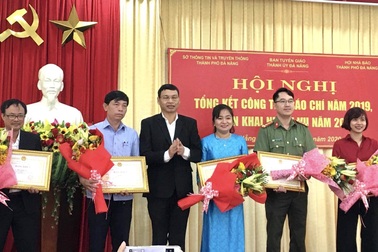 Vẫn còn sở, ngành ngại báo chí, ngại cung cấp thông tin