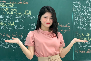 Cô giáo "triệu view" năn nỉ được vào nhóm lớp, dân mạng rần rần xin học lại