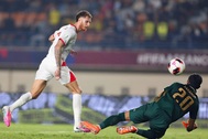 Chuyên gia: “Trình độ cầu thủ nhập tịch không bằng Quang Hải, Hai Long”
