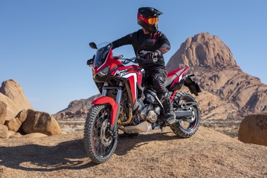 Honda Africa Twin về Việt Nam - mô tô địa hình đắt ngang ô tô cỡ C