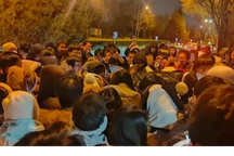 Món đùi ngỗng của bà bán rong ở Trung Quốc thành hiện tượng gây "sốt"