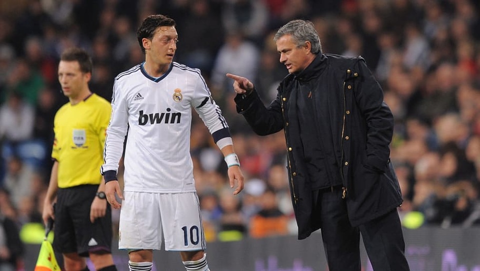 HLV Mourinho chỉ ra đội hình học trò xuất sắc nhất - 4 HLV Mourinho chỉ ra đội hình học trò xuất sắc nhất - 4