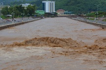 7 người chết, 4 người mất tích sau bão số 1