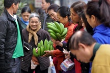 Phiên chợ làng trăm tuổi giữa Hà Nội, mỗi năm họp một lần ngày 27 Tết