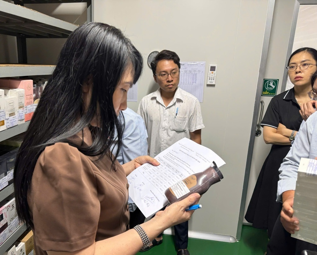 Đoàn Di Băng và những lùm xùm quảng cáo sản phẩm liên quan sức khỏe