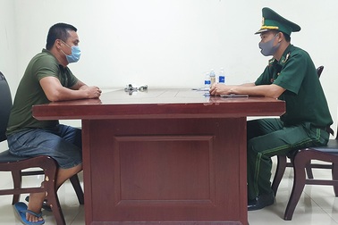 Bắt giữ 2 đối tượng vượt biên trái phép qua cửa khẩu Cha Lo