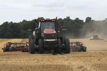 Người đàn ông biến bãi rác tồn tại 20 năm thành nông trại