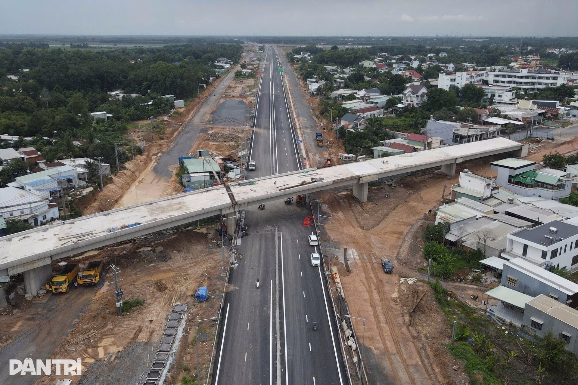 Đoạn Vành đai 3 nối TPHCM với Đồng Nai chính thức thông xe - 5 Đoạn Vành đai 3 nối TPHCM với Đồng Nai chính thức thông xe - 5