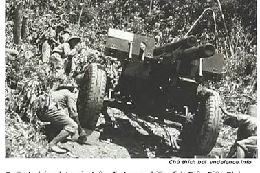 Pháo binh hiện đại từ Lào Cai theo bè mảng xuôi sông Hồng trong kháng chiến chống Pháp