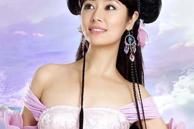 Lâm Tâm Như gợi cảm với nhân vật game online