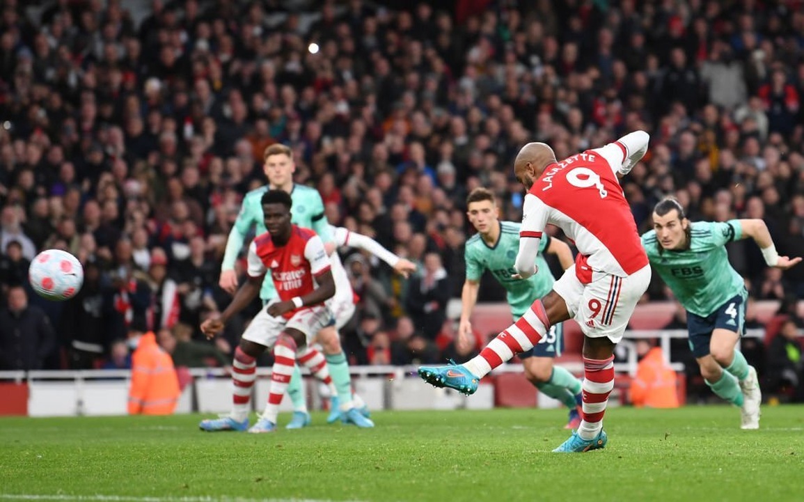 Arsenal đòi lại vị trí thứ 4 từ Man Utd - 2 Arsenal đòi lại vị trí thứ 4 từ Man Utd - 2