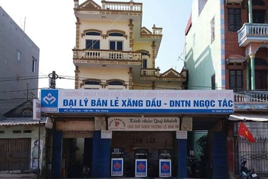 Cả chục nghìn lít xăng rởm đeo mác Ron 95 bị bắt “nóng”, nộp phạt tiền là xong?