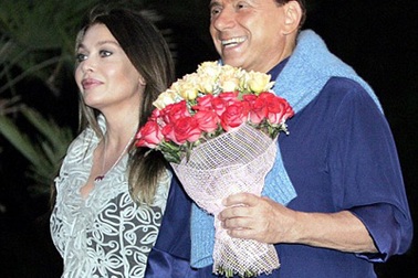 Ban tổ chức G8 đau đầu vì vợ của Thủ tướng Italia