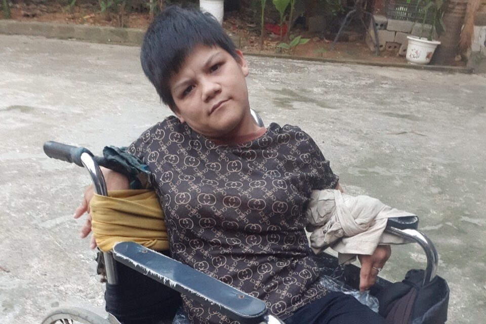 Giọt nước mắt cơ cực của người phụ nữ xin xuất viện về nhà chờ chết - 4 Giọt nước mắt cơ cực của người phụ nữ xin xuất viện về nhà chờ chết - 4