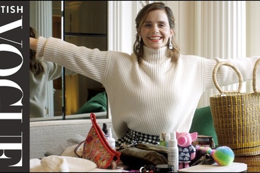 Emma Watson có gì trong túi