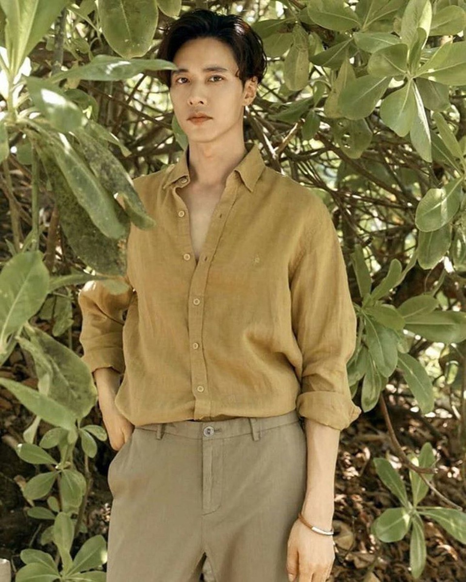 Mê mẩn trước vẻ ngoài “trẻ mãi không già” của “ông chú” Won Bin - 12 Mê mẩn trước vẻ ngoài “trẻ mãi không già” của “ông chú” Won Bin - 12