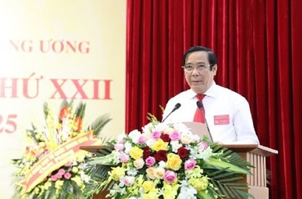 Ông Mai Văn Chính đắc cử Bí thư Đảng ủy Ban Tổ chức Trung ương khóa mới - 1 Ông Mai Văn Chính đắc cử Bí thư Đảng ủy Ban Tổ chức Trung ương khóa mới - 1