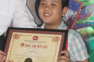 “Dịch giả tí hon” Đỗ Nhật Nam ra mắt bộ sách đầu tay 