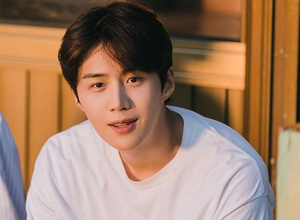 Kim Seon Ho vừa đăng bài xin lỗi, bạn gái cũ có động thái bất ngờ - 2 Kim Seon Ho vừa đăng bài xin lỗi, bạn gái cũ có động thái bất ngờ - 2