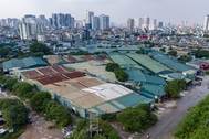 Nhà xưởng sai phép bủa vây đất nông nghiệp ở Hà Nội