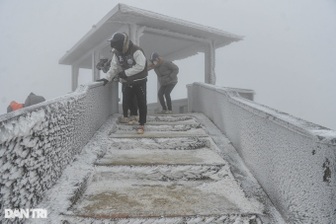 Bão Phượng Hoàng ra khỏi Biển Đông, miền Bắc sắp đón không khí lạnh mạnh