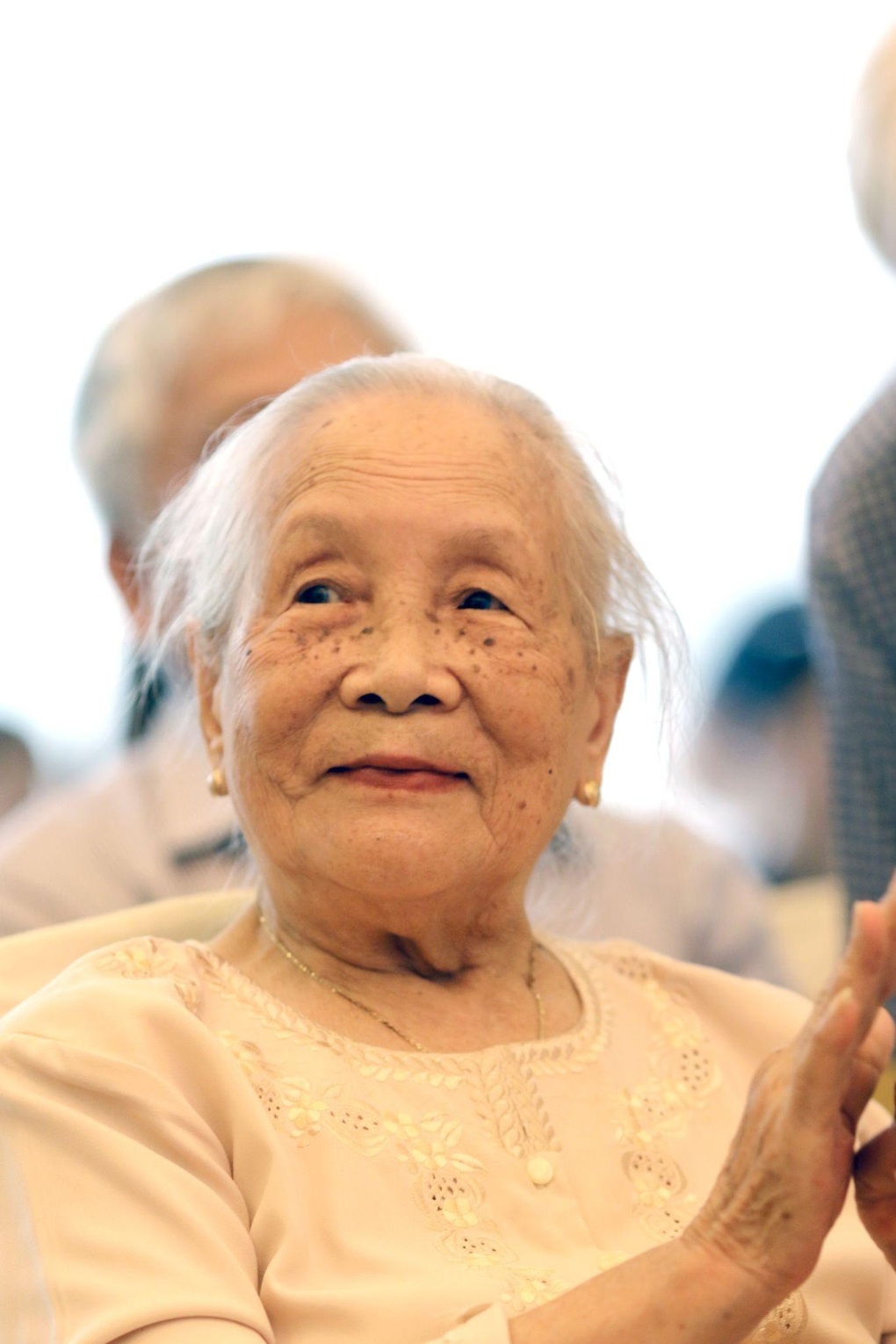 Đằng sau hình ảnh cựu binh Mỹ đội khăn tang viếng mẹ liệt sĩ Đặng Thùy Trâm - 3 Đằng sau hình ảnh cựu binh Mỹ đội khăn tang viếng mẹ liệt sĩ Đặng Thùy Trâm - 3