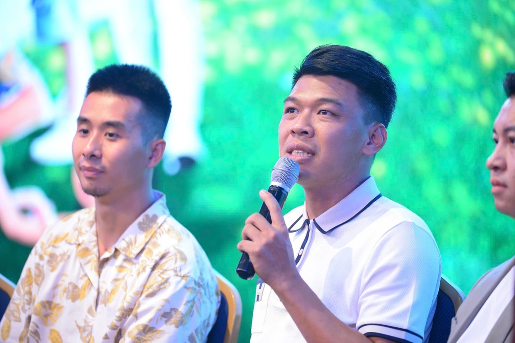 Trung Ruồi hé lộ lời khuyên từ NSND Xuân Bắc khiến anh thay đổi cách làm bố - 1 Trung Ruồi hé lộ lời khuyên từ NSND Xuân Bắc khiến anh thay đổi cách làm bố - 1