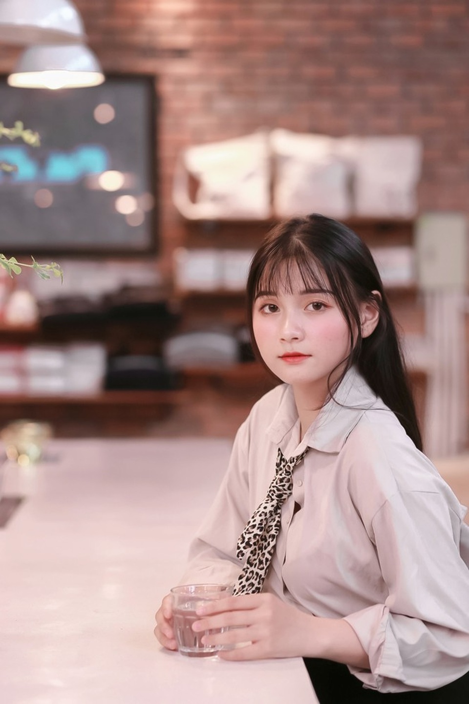 Ngắm bộ ảnh “ngọt ngào” vạn người mê của cô gái gốc Huế - 15 Ngắm bộ ảnh “ngọt ngào” vạn người mê của cô gái gốc Huế - 15