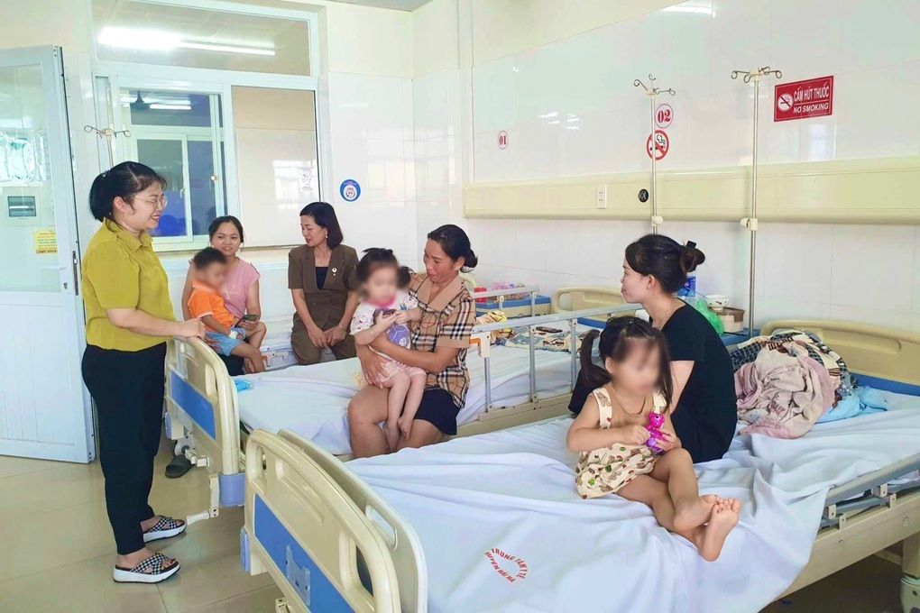 9 trẻ mầm non ở Quảng Ninh nhập viện do tiêu chảy cấp - 1 9 trẻ mầm non ở Quảng Ninh nhập viện do tiêu chảy cấp - 1