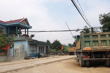 Vụ xã tự lập barie thu phí xe tải: Làm rõ ai chỉ đạo thu tiền?