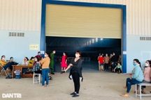 Hàng trăm công nhân "vây" công ty ngày 27 Tết đòi tiền lương