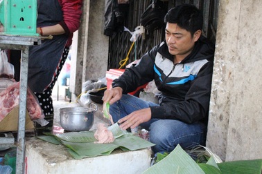 Lãi từ 3 - 4 triệu đồng/ngày nhờ làm giò sạch lấy ngay dịp Tết