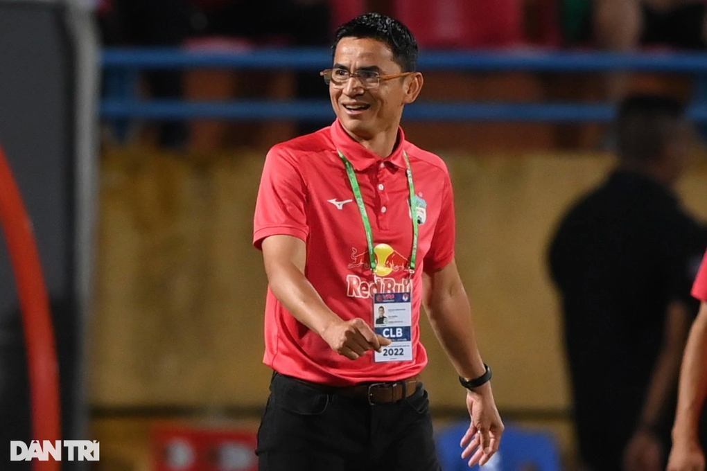 HLV Park Hang Seo gặp gỡ đồng nghiệp Kiatisuk trước thềm AFF Cup - 2 HLV Park Hang Seo gặp gỡ đồng nghiệp Kiatisuk trước thềm AFF Cup - 2