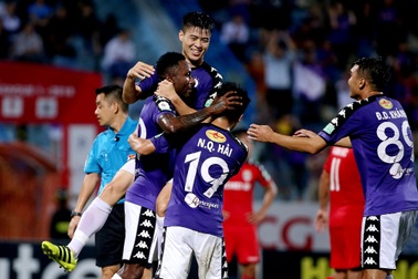 CLB Hà Nội sẽ nhận cúp vô địch V-League 2018 ở vòng 25