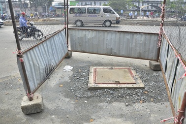 Phó Thủ tướng yêu cầu xử lý nghiêm vụ người đàn ông rơi xuống hố ga