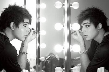 Ngắm “Rocker quyến rũ” tạo dáng trên Rolling Stone