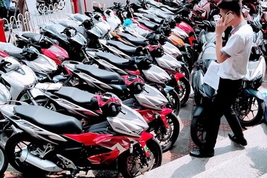Honda Winner X: Đi tìm lý do rớt giá không phanh