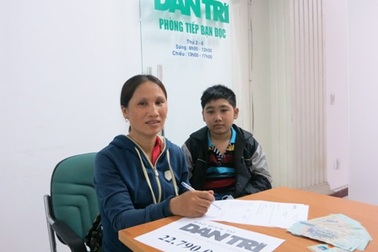 Hơn 50 triệu đồng đến với gia đình có con bị suy tủy, cha động kinh