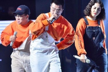 “Người yêu tôi không có gì để mặc” gây sốt mạng xã hội