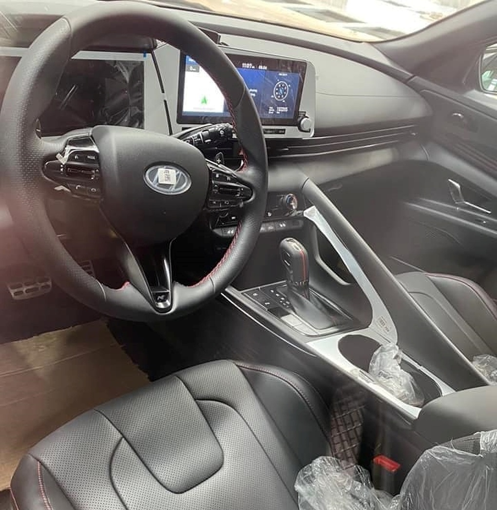 Elantra 2023 lộ diện tại Việt Nam, cơ hội nào trước Kia K3 và Mazda3? - 8 Elantra 2023 lộ diện tại Việt Nam, cơ hội nào trước Kia K3 và Mazda3? - 8