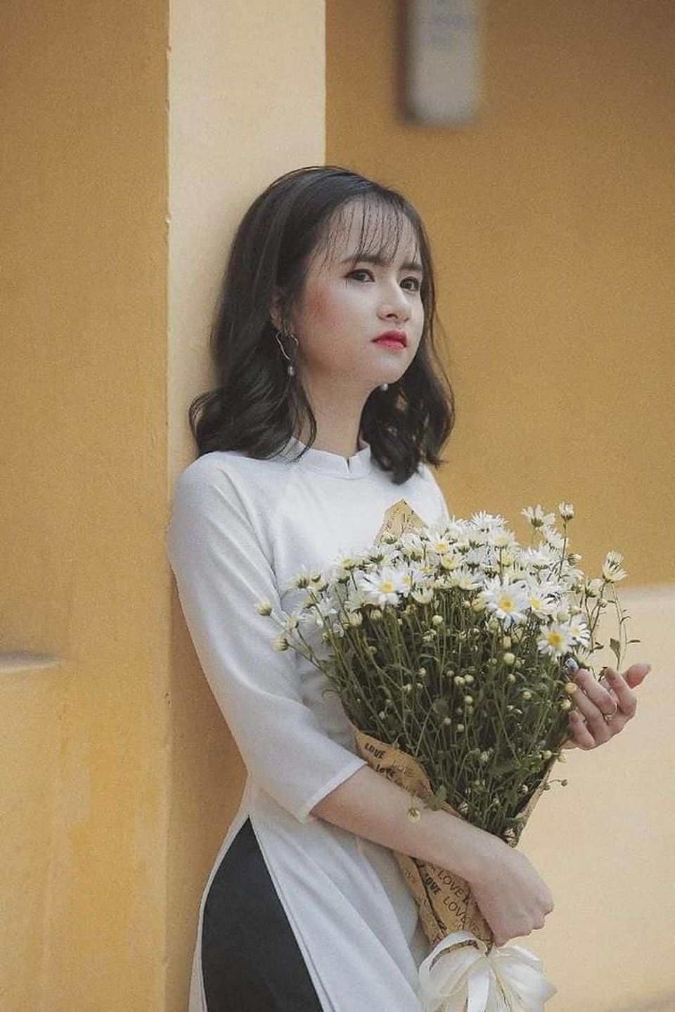 4 cô giáo xinh đẹp sở hữu gương mặt trẻ thơ “hút hồn” dân mạng - 5 4 cô giáo xinh đẹp sở hữu gương mặt trẻ thơ “hút hồn” dân mạng - 5