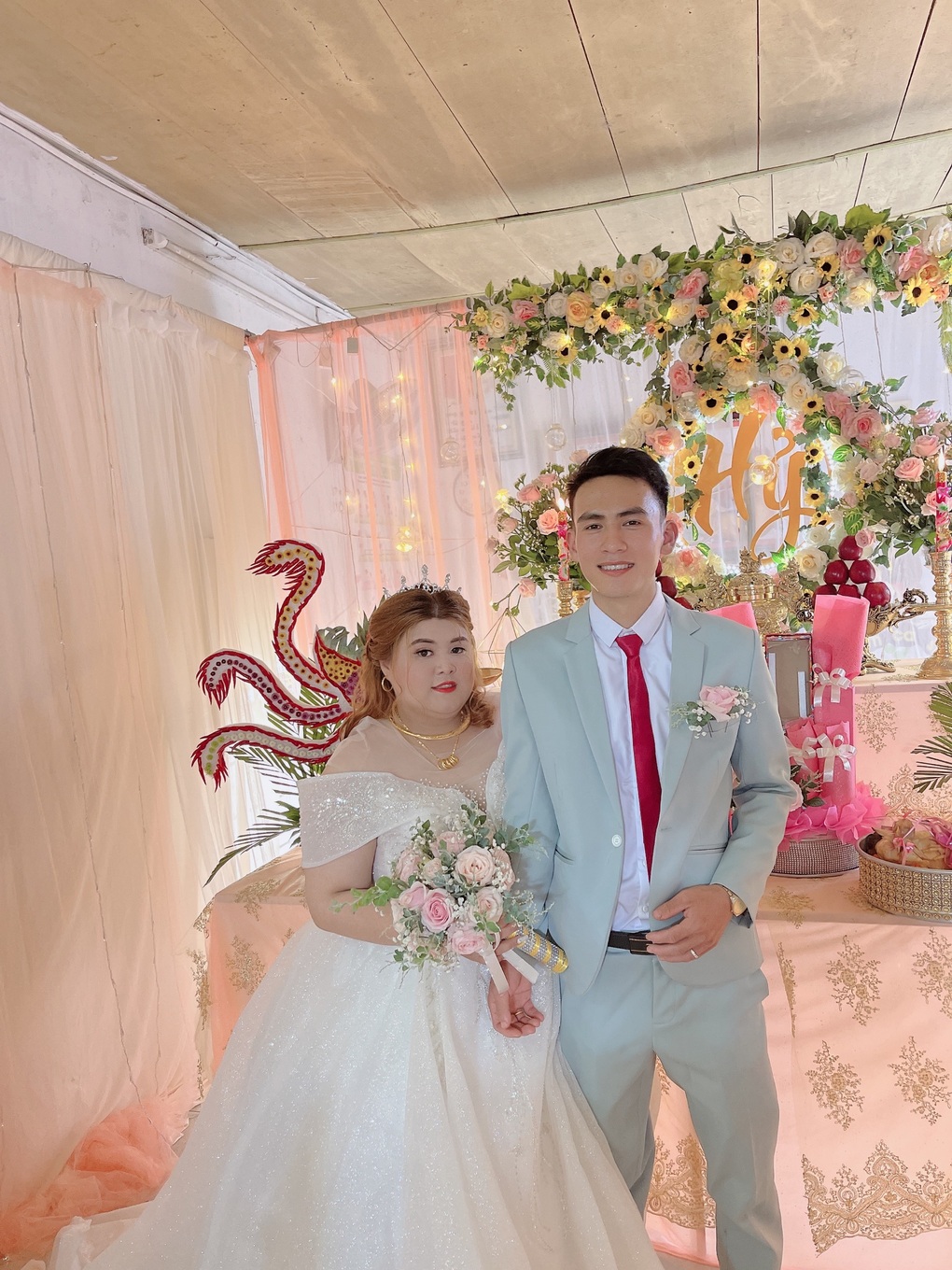 Chuyện tình đũa lệch của chàng shipper điển trai và cô nàng 100kg - 2 Chuyện tình đũa lệch của chàng shipper điển trai và cô nàng 100kg - 2