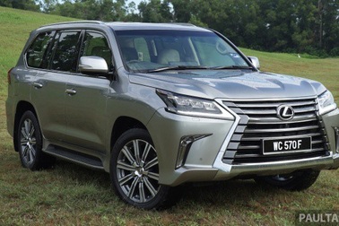 Đại hạ giá xe Lexus LX570 tại Malaysia