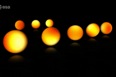 Thứ có ở Trái Đất xuất hiện khắp vũ trụ, làm biến dạng các thiên thể