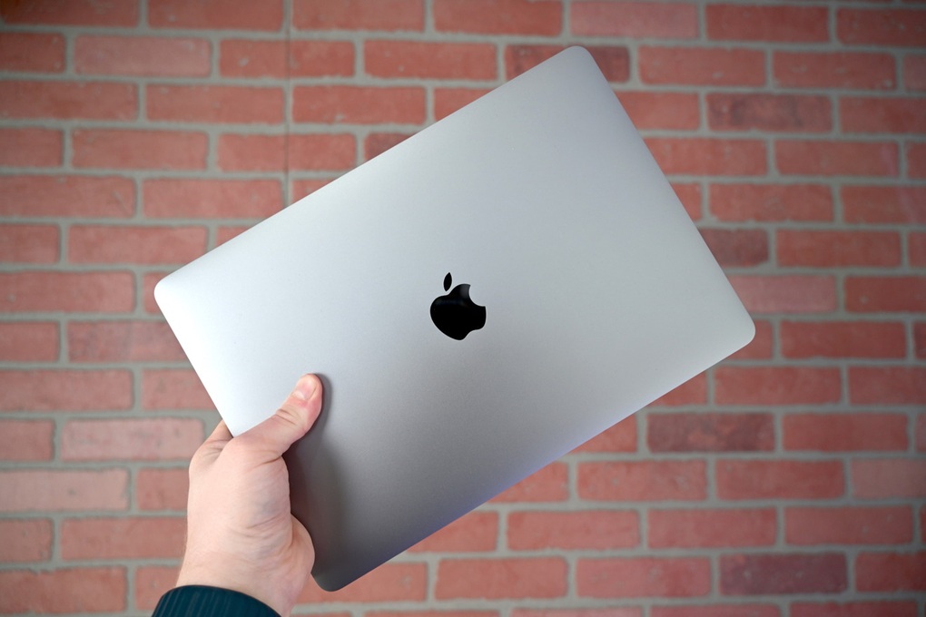 Giá MacBook Air M1 tăng trở lại - 2